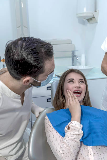 Best Dentist Open Late Near Me  in Atlanta, TX